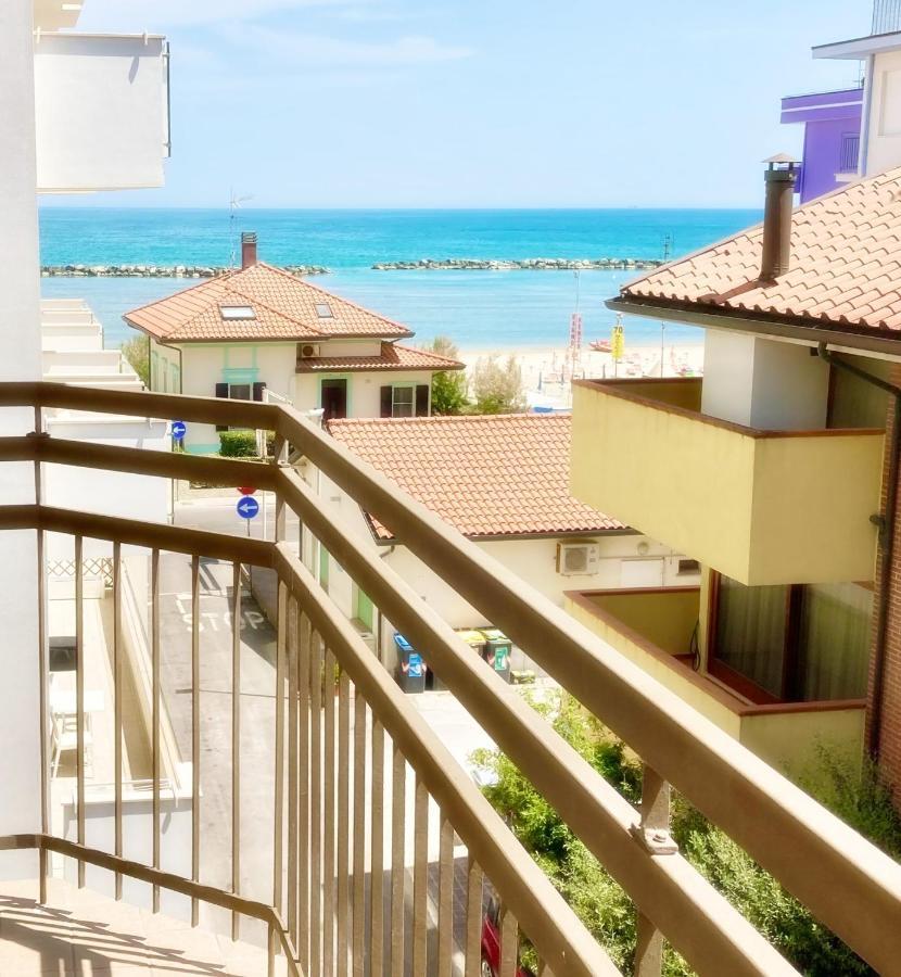Santa Barbara Hotel & Apartments ベラーリア・イジェア・マリーナ エクステリア 写真